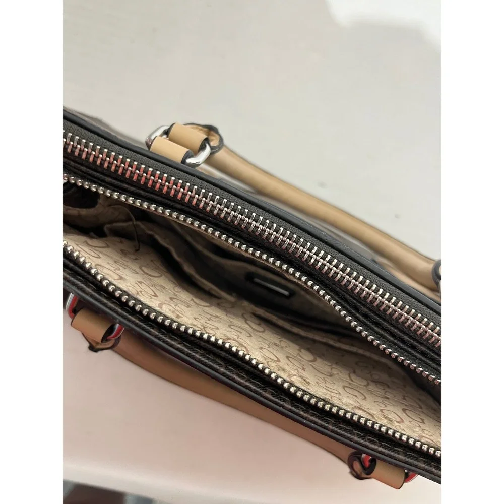 GUESS Brown Monogram Logo Satchel Handbag Tan Handles Structured‎ Zip Top Bag
